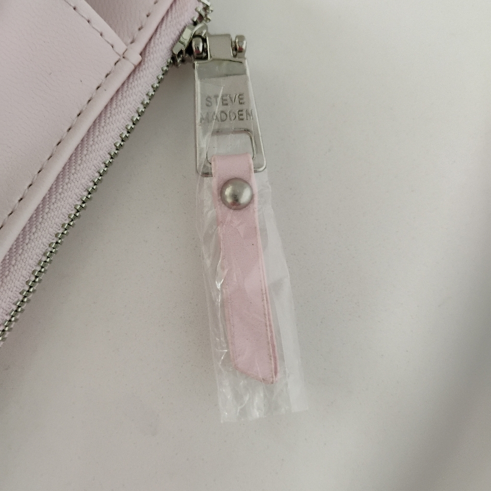 NWT Steve Madden Wallet/Wristlet - Pink MSRP $58 - Picture 3 of 12